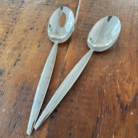 Pottery Burn Serving Spoon Set - Picture 2 of 5